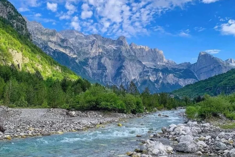 Shkoder > Shala River > Valbona
